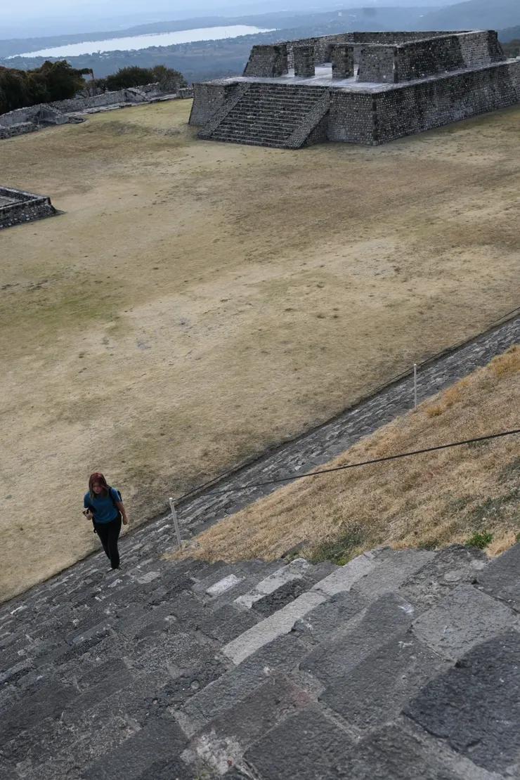 步上 Xochicalco's Pyramid