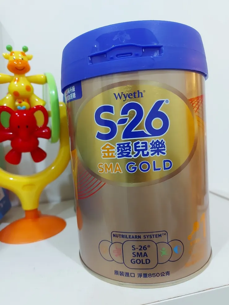 ▲我們後來決定買 S26 金愛兒樂給麵麵喝，發現她接受度算蠻高很快就適應。