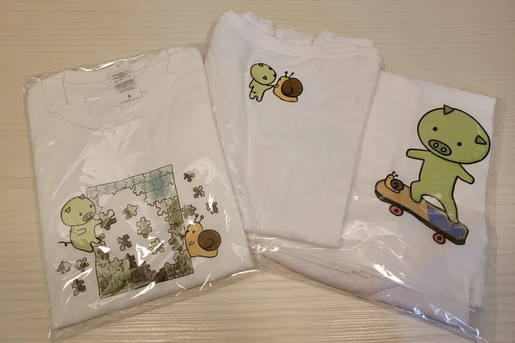 小豬與小蝸的專屬上衣