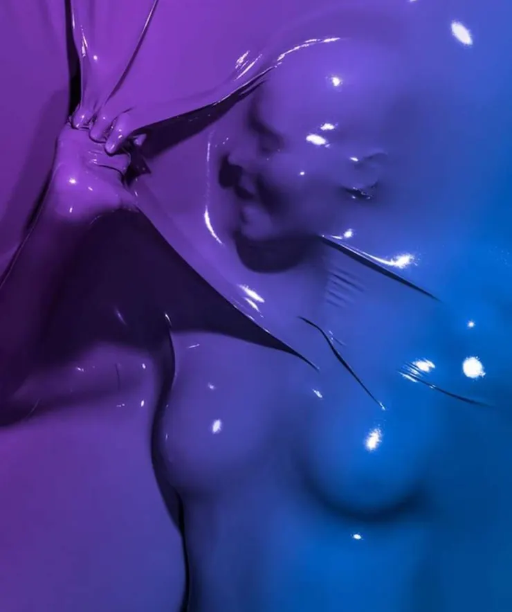 法國攝影師 julien palast 這輯作品，名為Skindeep（膚淺）系列
