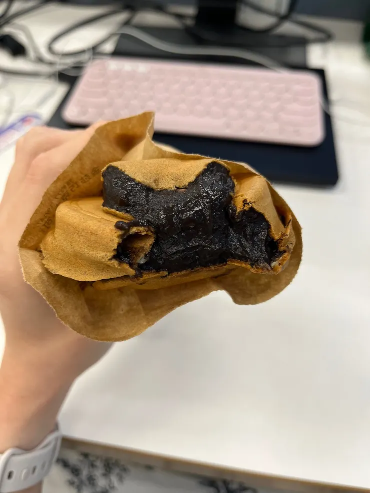 滿滿的爆餡巧克力。