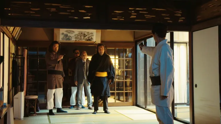 父親,沒想到再見面竟會是這般光景!