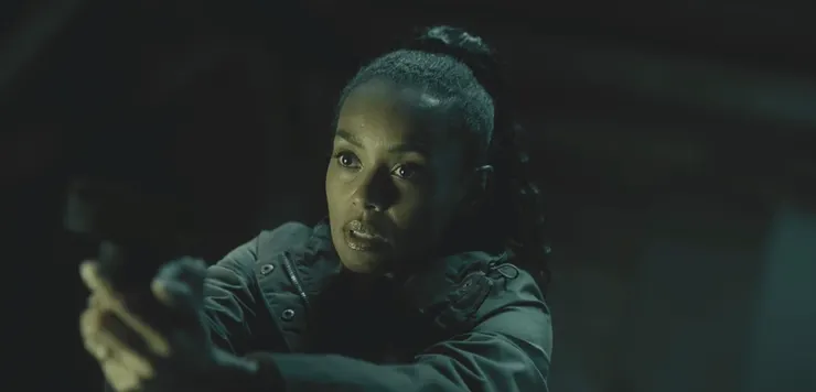 薩佳即使身在劇本之中，仍選擇回頭奪回主導權。