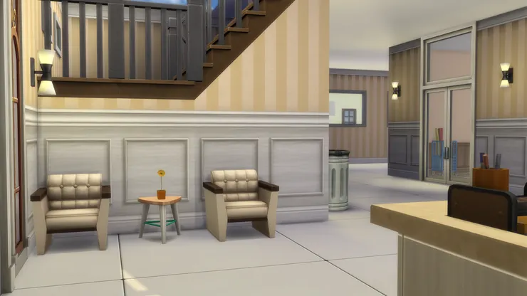 被接待處的工友「審問」一番後，便被「請」到沙發上無止境地等待...