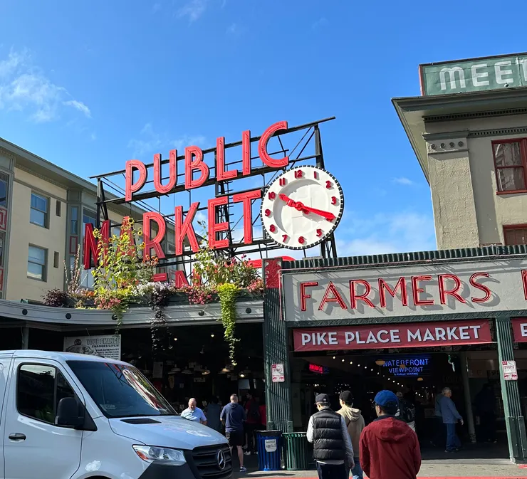 派克市場是全美國歷史最悠久的公眾市場，已經有百年的歷史了。（圖 by Vina)