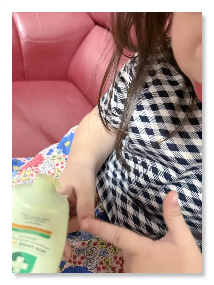 媺嫚姊妹受傷都會自己擦藥