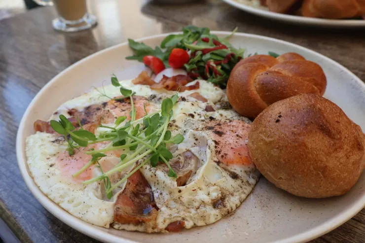 egg and bacon 