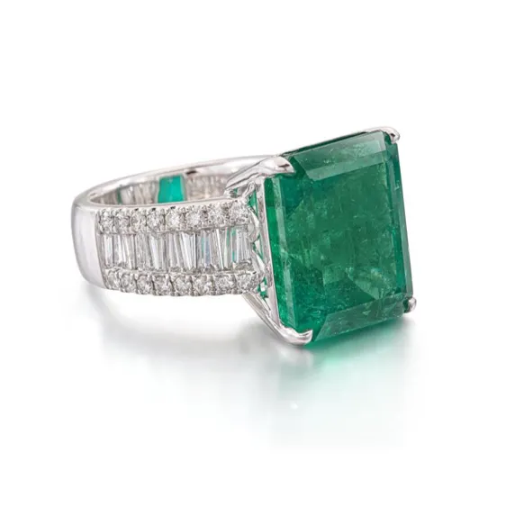 祖母綠戒指-Sotheby's國際拍賣品