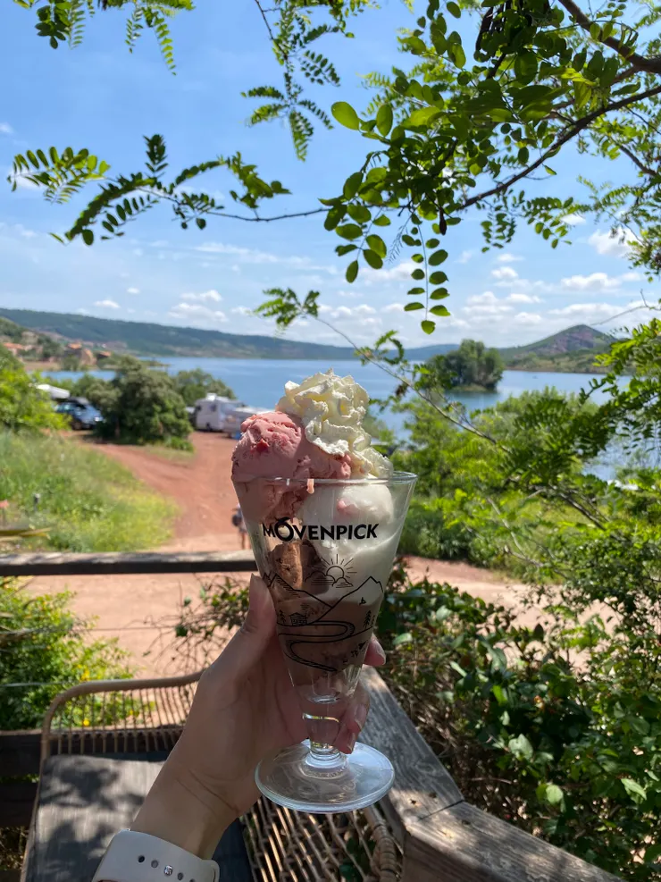 甜在心頭的 Mövenpick 冰淇淋。(攝影/陳筱涵)