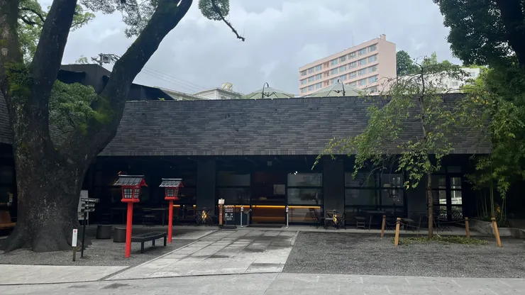 頂樓可以喝杯咖啡。