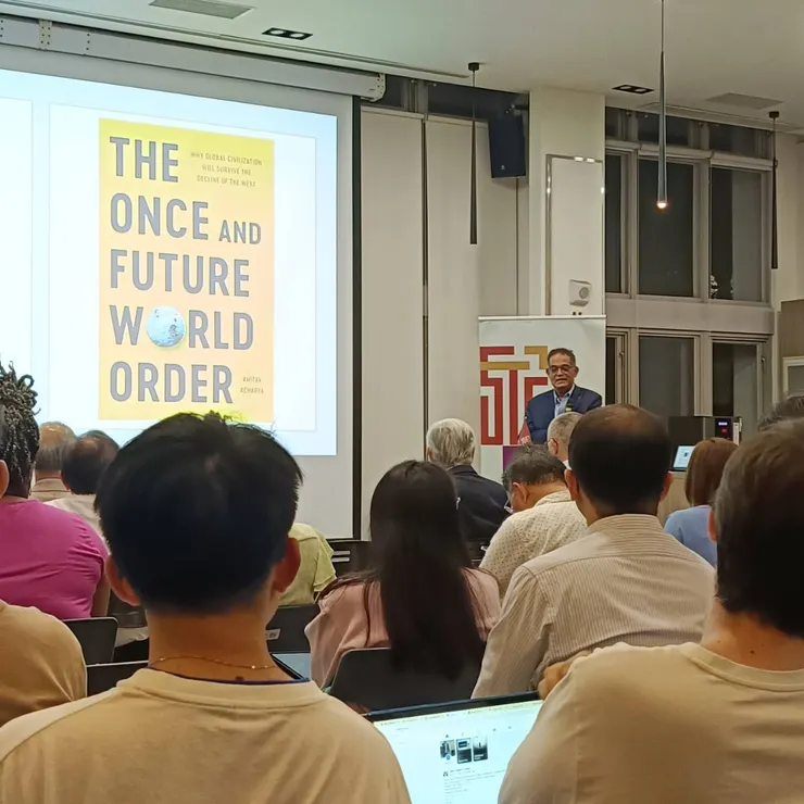 美利堅大學榮譽教授 Amitav Acharya