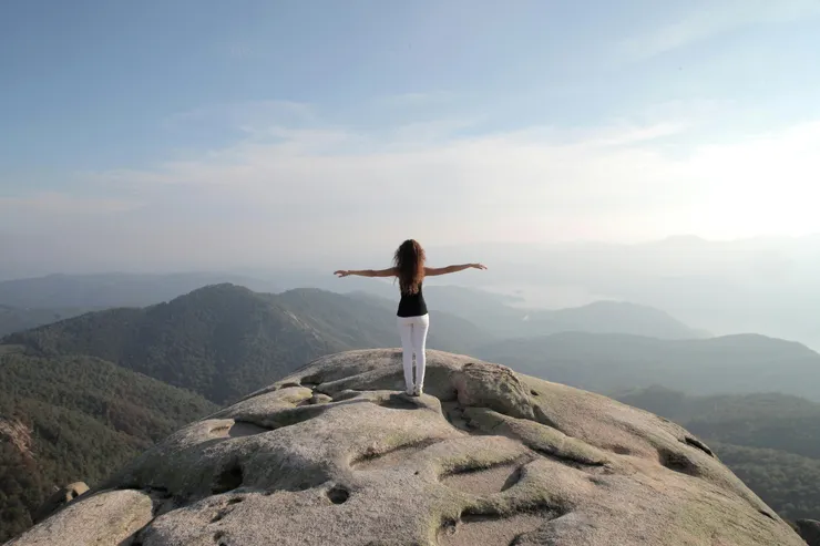 誠實面對慣性模式，打開結構性衝突的起點