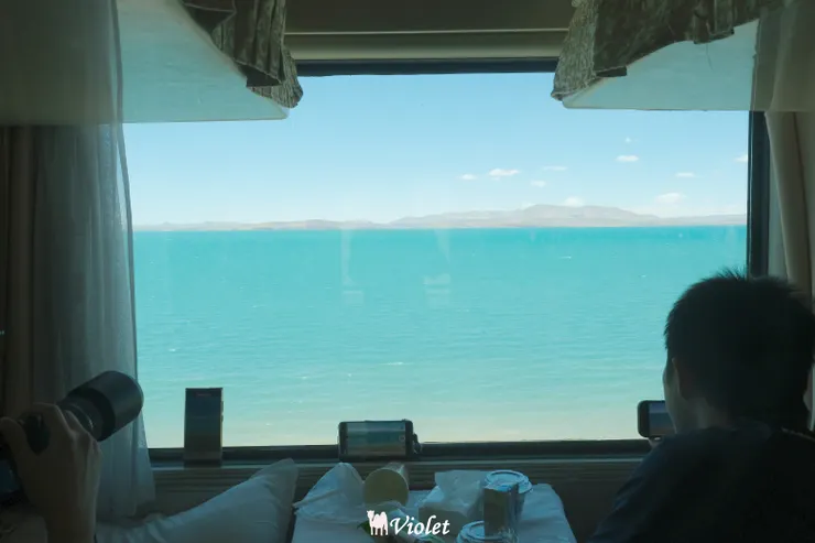 西藏 青藏列車 措那湖 14:15 措那湖(左側)