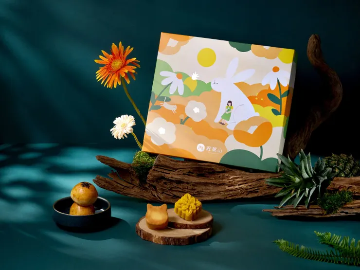 圖說：旺萊山推出中秋「月野漫遊」禮盒系列，除了招牌鳳梨酥，更有新品蛋黃酥與Q萌的旺萊貓造型鳳梨酥，吸睛又美味。（資料來源：旺萊山）