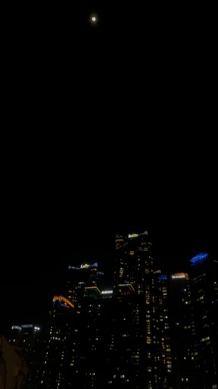 無論是哪個都好看。