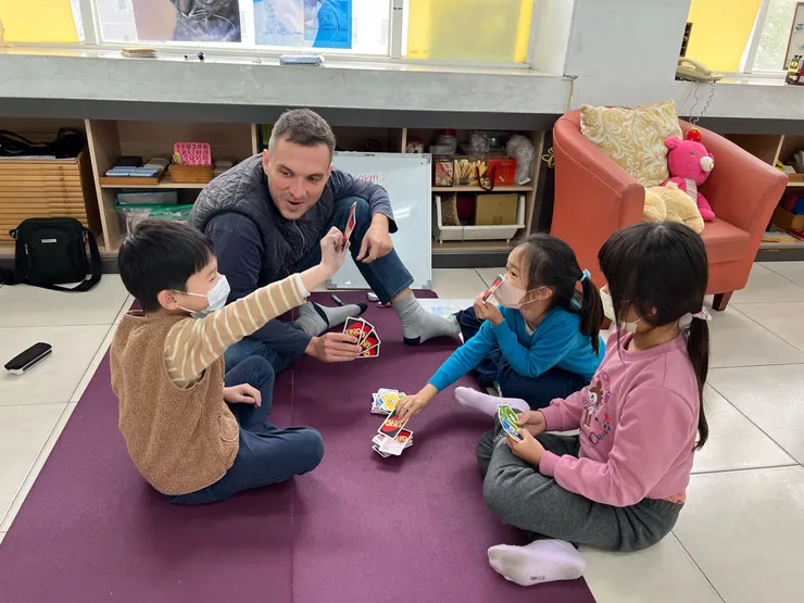 上華蒙特梭利實驗教育機構——培養藝術、音樂、語言與戲劇的創新學校 台南實驗小學