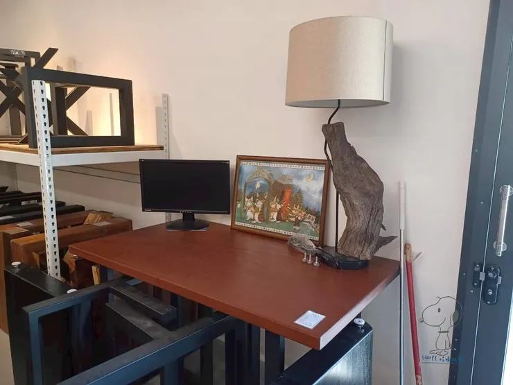 辦公桌推薦使用沙比利