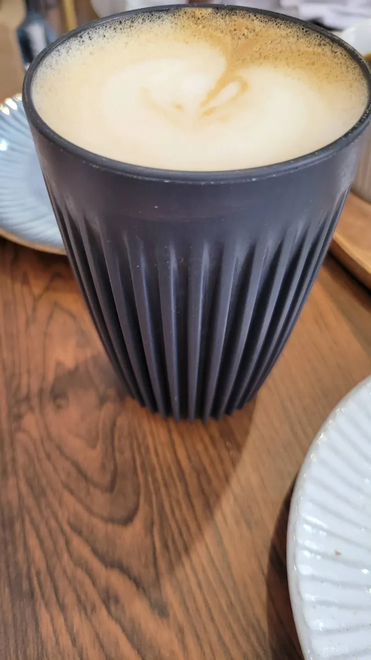 住家附近的咖啡店用餐