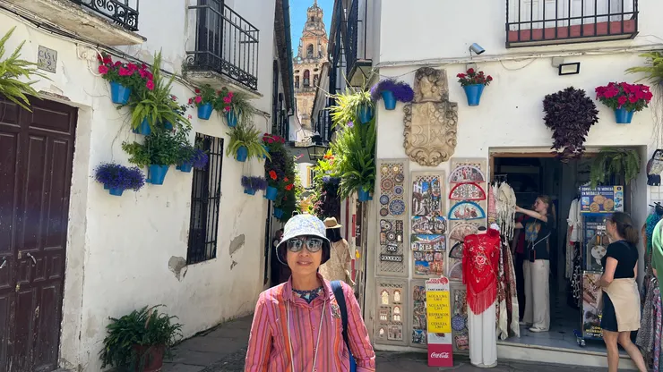 百花巷底記念品店