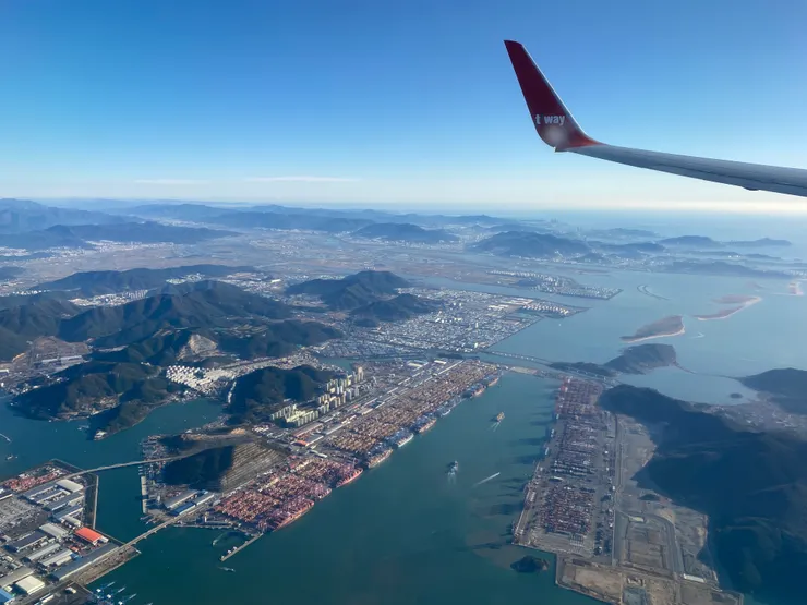 8:50 準備降落釜山金海機場