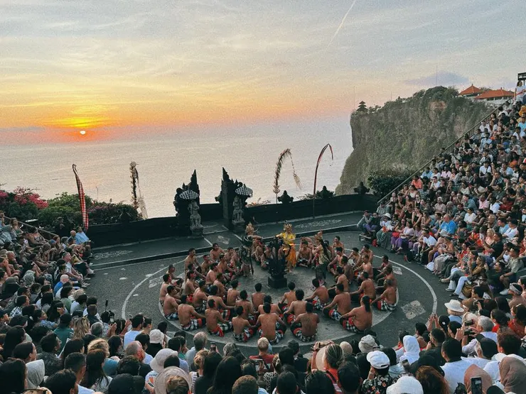 烏魯瓦圖火舞的門票可以在網上先買好（Sandra Yun提供）