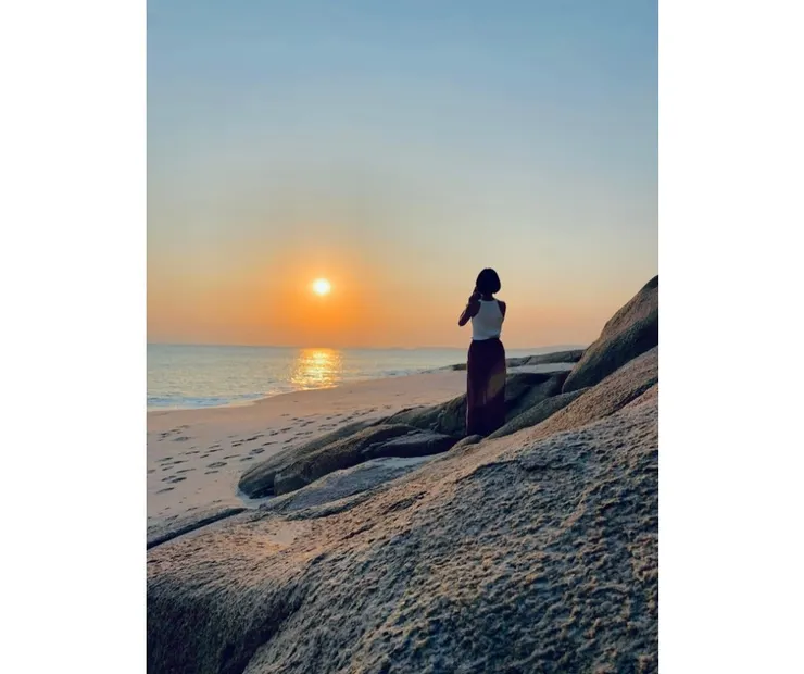 圖片攝於金門。茅山塔秘境海灘夕陽