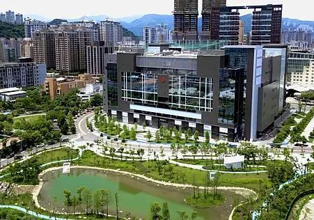 [新北旅遊]裕隆城認養綠湖公園，唯美、生態 、綠意、曬小孩的