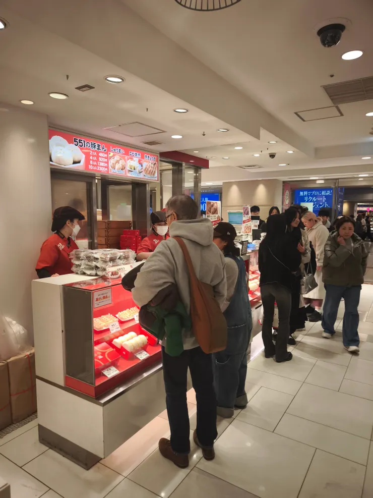 很幸運不用排隊就買到