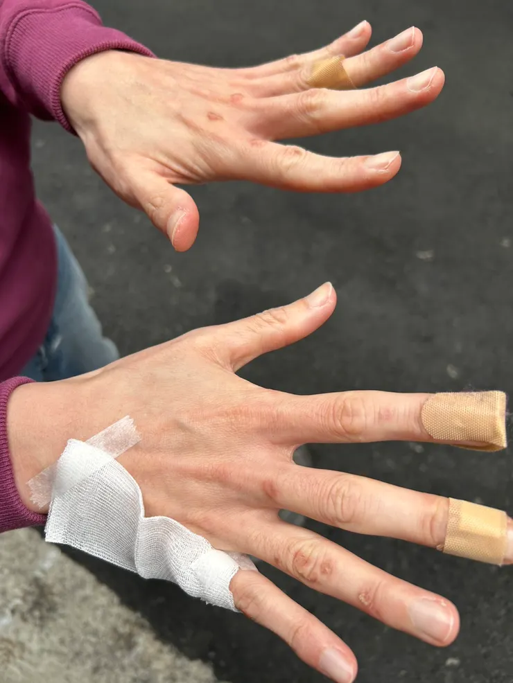 隔天的雙手合照