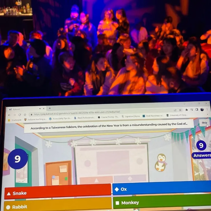 發現不會中文的學生都會把平安拿反XD