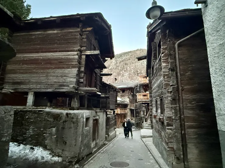 傳統阿爾卑斯山木屋