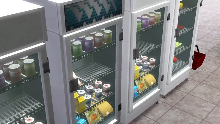 這面牆剛好放得下四個雪櫃，真的好巧！沒刻意量過哦。