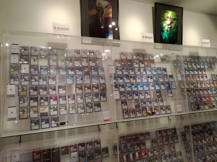 實體展列當然有其價值和必要性，但我真的已經過了一家一家跑卡價的年紀了Orz