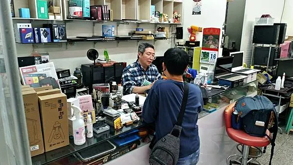 看過來~這是回修電腦的過程

