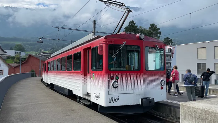 新的瑞吉山列車（Rigi Railway）