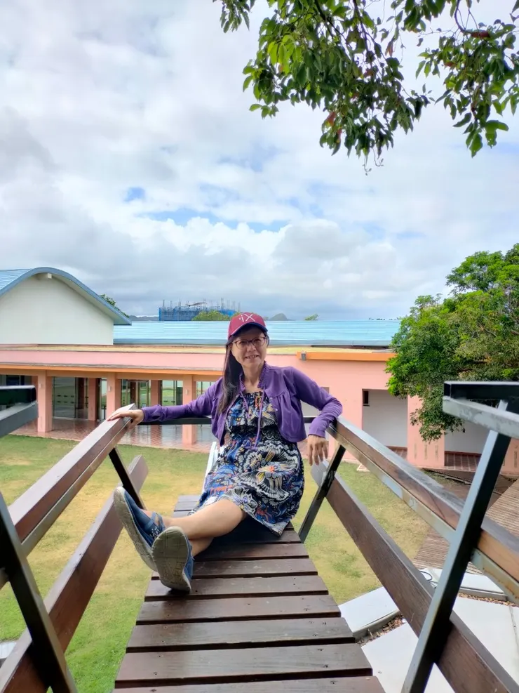 前端延伸出一條步道，可以在前端拍照