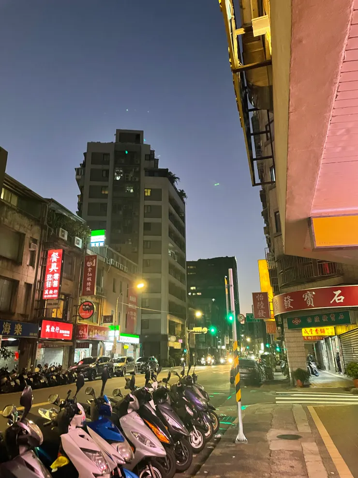 先去辦理入住吧