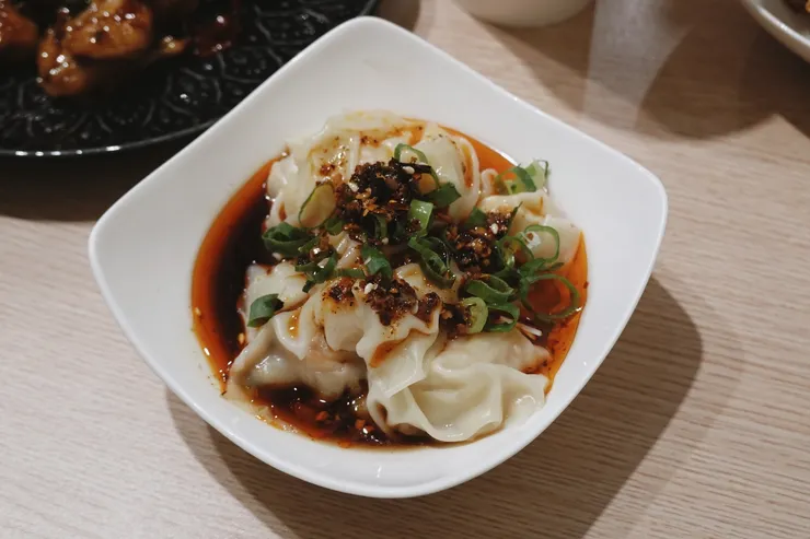 鮮蝦紅油抄手  NT$90