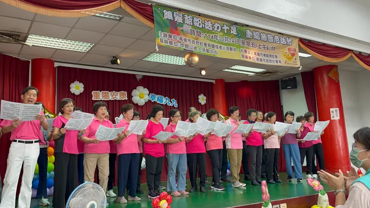 日文歌唱班表演