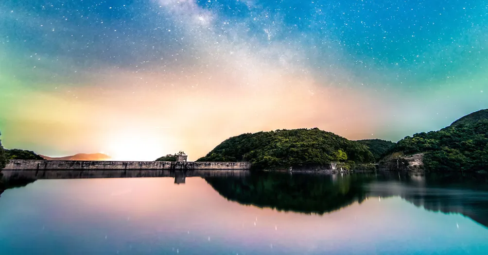 雷夢の占星里的沙龍