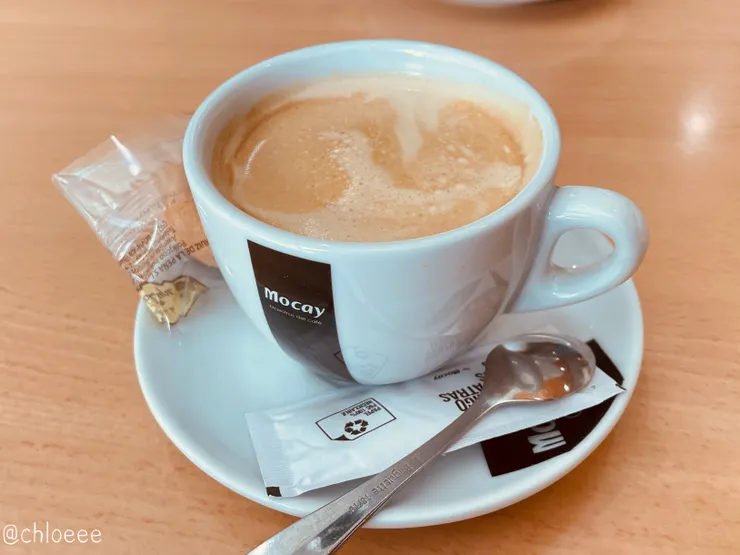 因為今天只有4公里，早餐喝杯拿鐵€2結束!