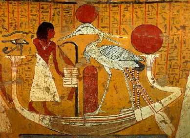 頭上戴著太陽圓盤的貝努 (Bennu) 的描繪，出自代爾麥地那(Deir el-Medina)的艾瑞奈弗 (Irynefer) 墓
