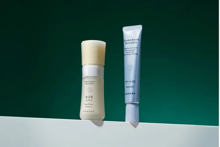 「美活肌精華」與「乳霜20」兩大產品強強聯手，發揮黃金加乘效果，將根源抗老的功效推向極致，讓肌膚煥發前所未有的強韌與緊緻。