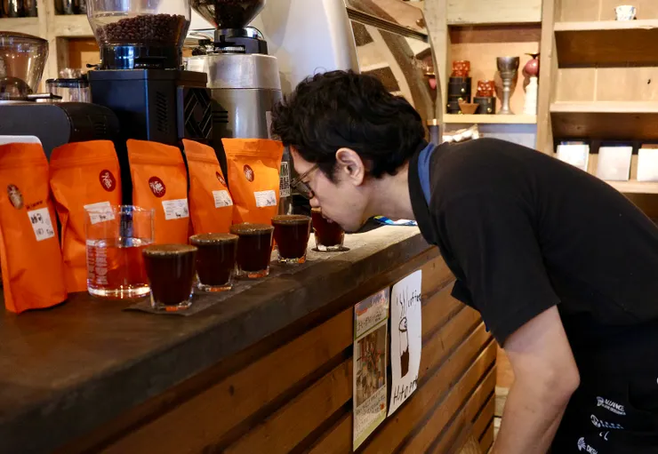 COFFEE potohoto主理人山田先生