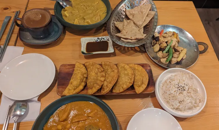 妹妹吃素所以是素食的咖哩饗宴