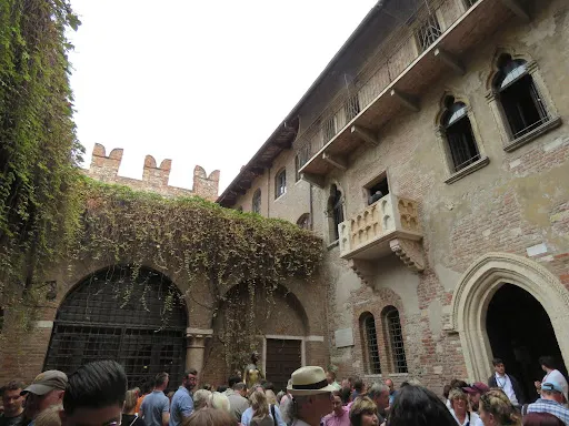 羅密歐向茱麗葉求婚的陽台