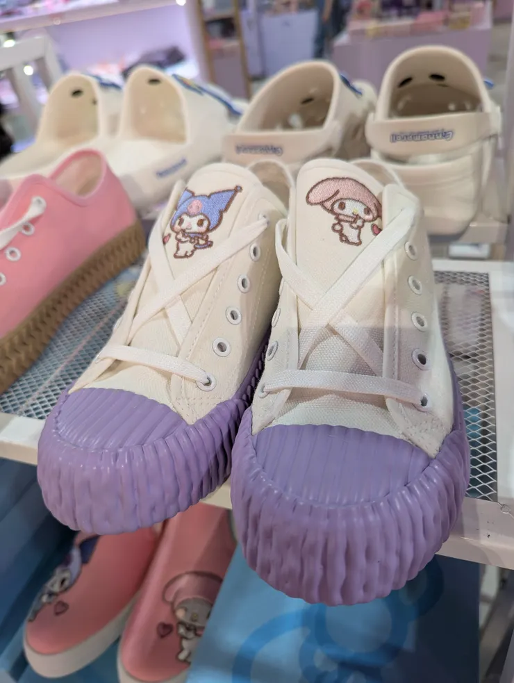 酷洛米 & 美樂蒂的鞋子