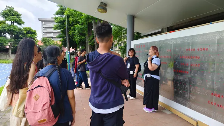 糖糖解說校歌的手語