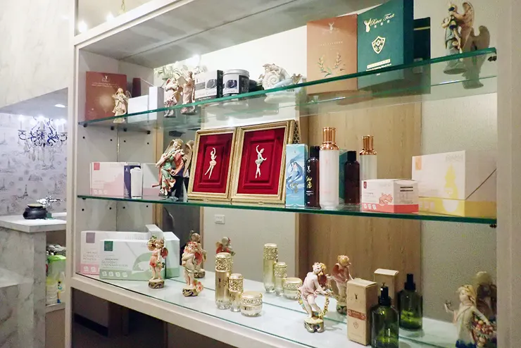 板橋美容去角質保養推薦│芮薇荷夢幻森林spa-板橋館│水飛梭氫水儀