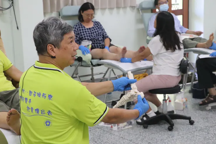 花蓮首批足部反射健康師11月結訓 縣府邀旅宿業者攜手打造療癒旅